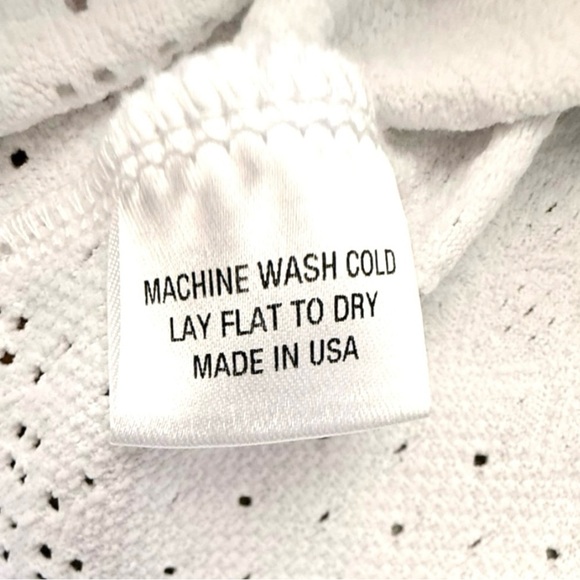 L’Etoile Zip Front Tennis Tank Top in White with Red and Yellow Trim Size Large - Picture 9 of 12